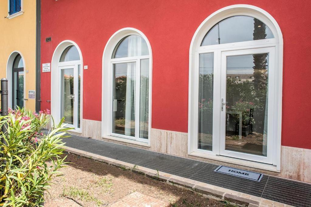 P010 - Porto Recanati, Nuovo Monolocale Fronte Mare エクステリア 写真